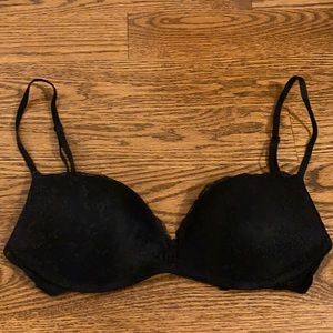 Padded wireless bra